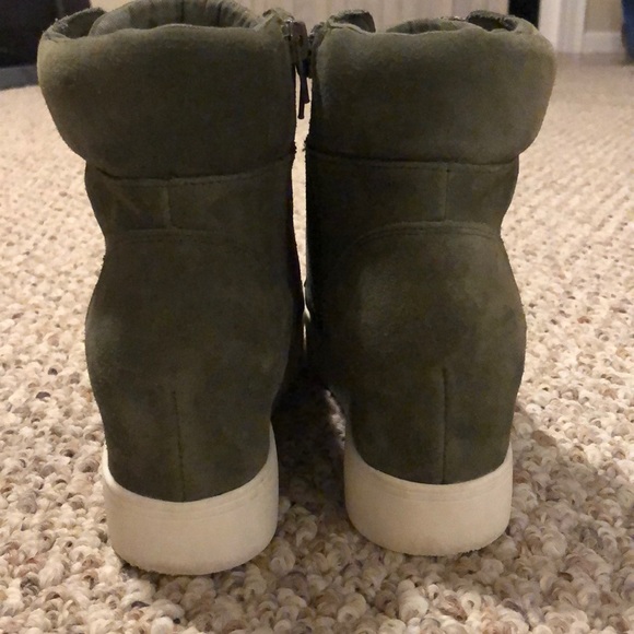 Steve Madden Catch Sneaker - Picture 5 of 5